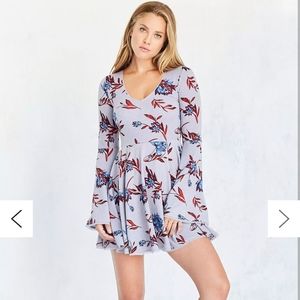 URBAN OUTFITTERS kimchi Blue S fit and flare dress with bell sleveless
